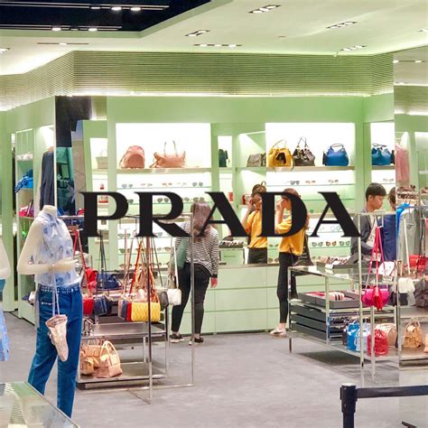 Prada outlet! .